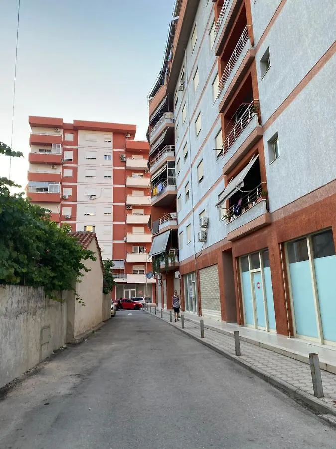 Downtown Apartment Fier